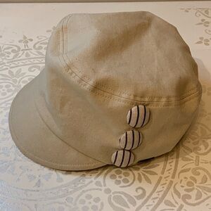 NWOT DELUX Cotton News Boy/Baker Boy Hat with Striped Button Accents
